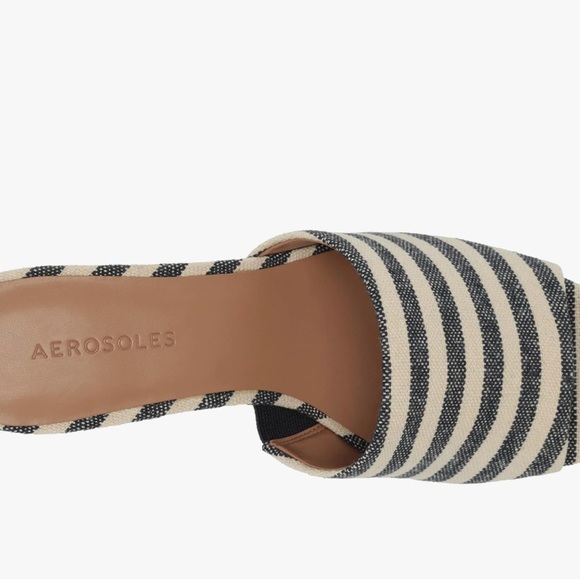 AEROSOLES Navy Entree Heeled Sandals-Size 11W (New) - Picture 4 of 7